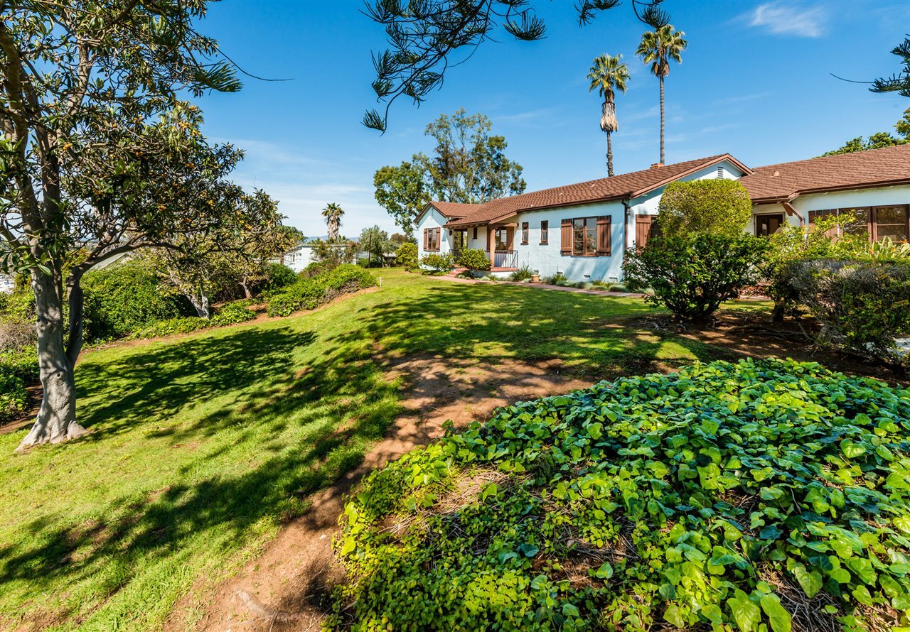 Property Photo:  355 Ocean View  CA 92084 