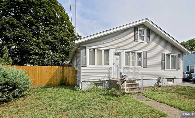 Property Photo:  3 Katherine Ave  NJ 07410 