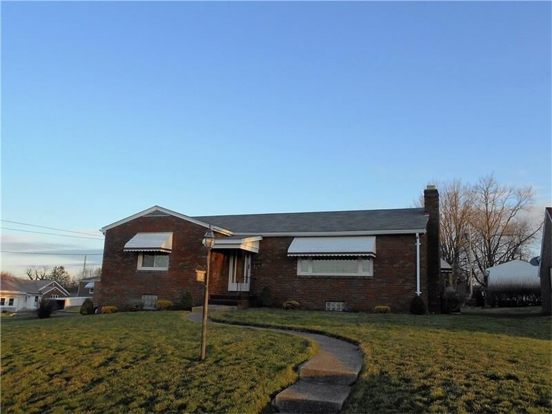 Property Photo: 114 W Elizabeth St. PA 16105