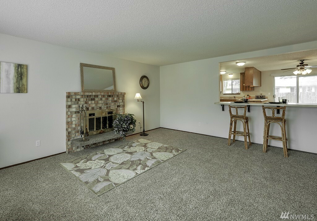 Property Photo: 18620 9th Av Ct E WA 98387