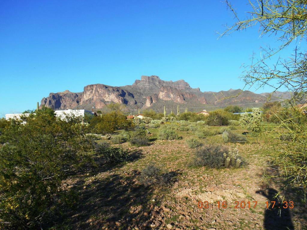 Property Photo:  165 N Sixshooter Road  AZ 85119 