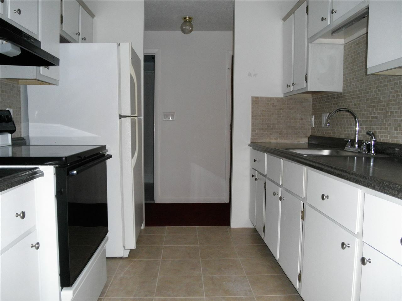 Property Photo:  501 Brook Village Road 18  NH 03062 