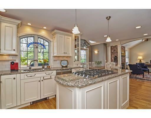 Property Photo:  5 Cricket Cir  MA 01810 