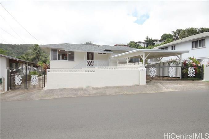 2714 Kamanaiki Street  Honolulu HI 96819 photo