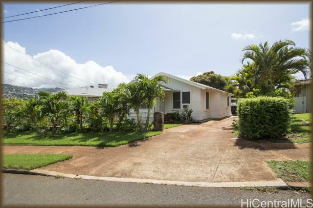 Property Photo:  943 Ocean View Drive  HI 96816 