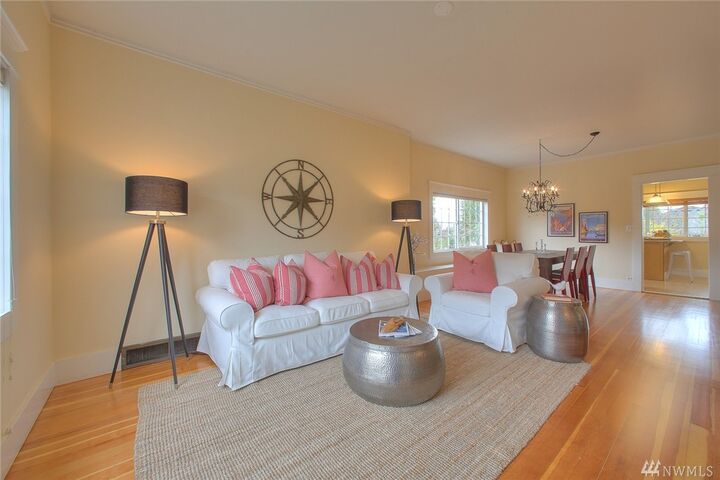 Property Photo: 7025 25th Ave NW WA 98117