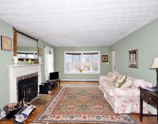 Property Photo:  706 Bedford St  MA 01742 