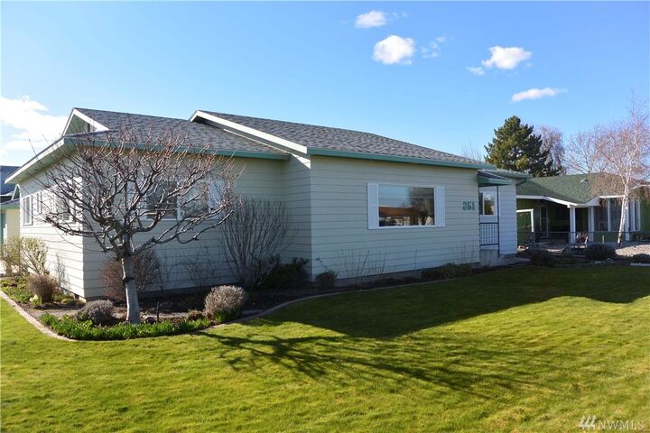 Property Photo:  261 G St SE  WA 98823 