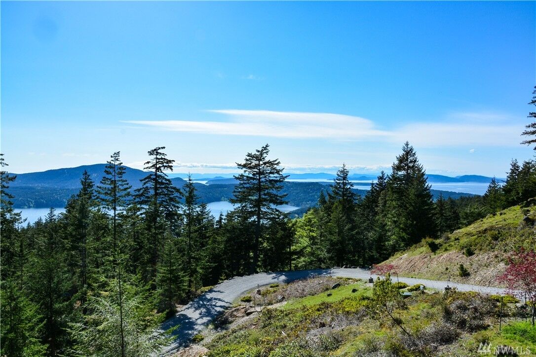 Property Photo:  1656 Eagle Ridge Rd  WA 98245 