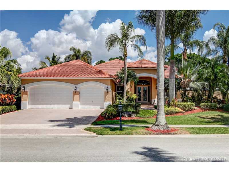 Property Photo:  2682 Cypress Ln  FL 33332 