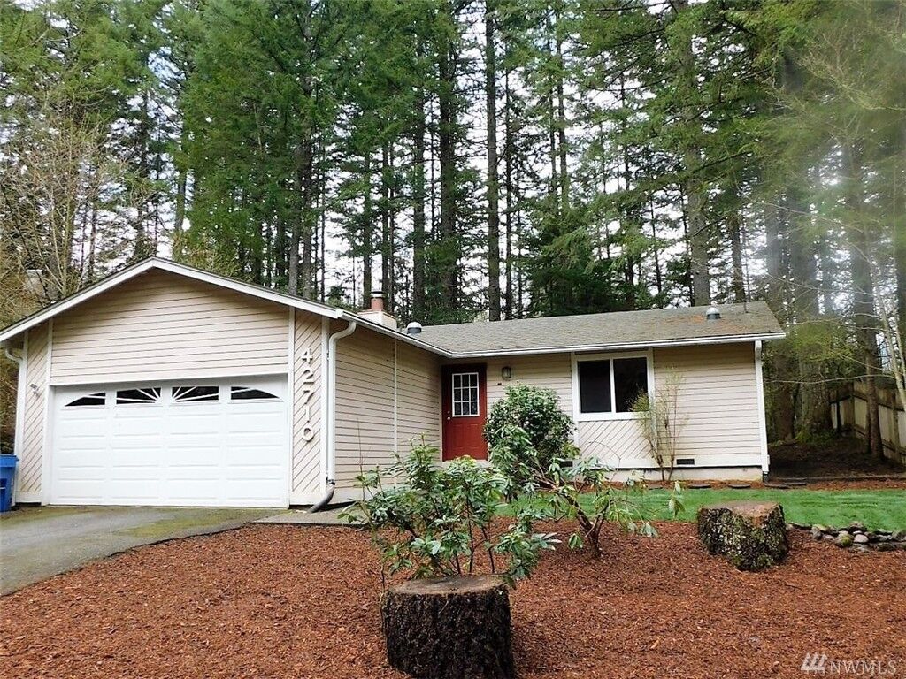 Property Photo:  42710 SE 168th Place  WA 98045 