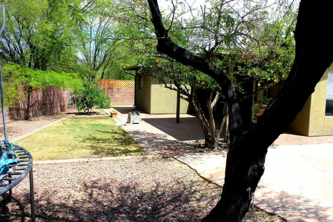 Property Photo:  9209 N Hampshire Drive  AZ 85742 