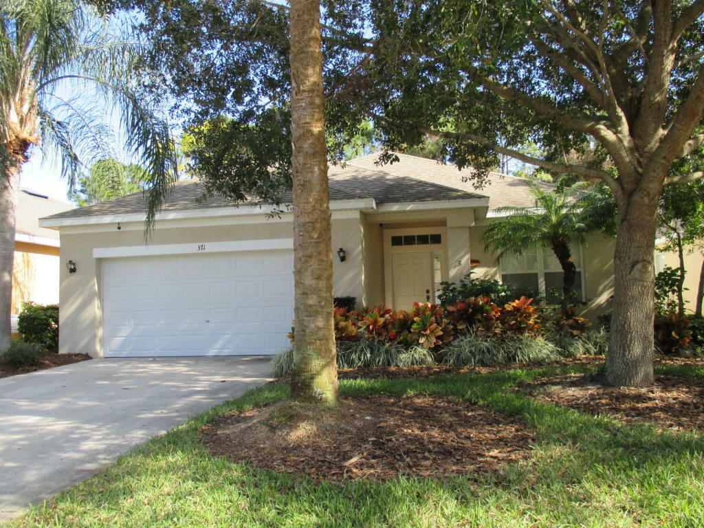 Property Photo:  371 Waterside Circle  FL 32780 