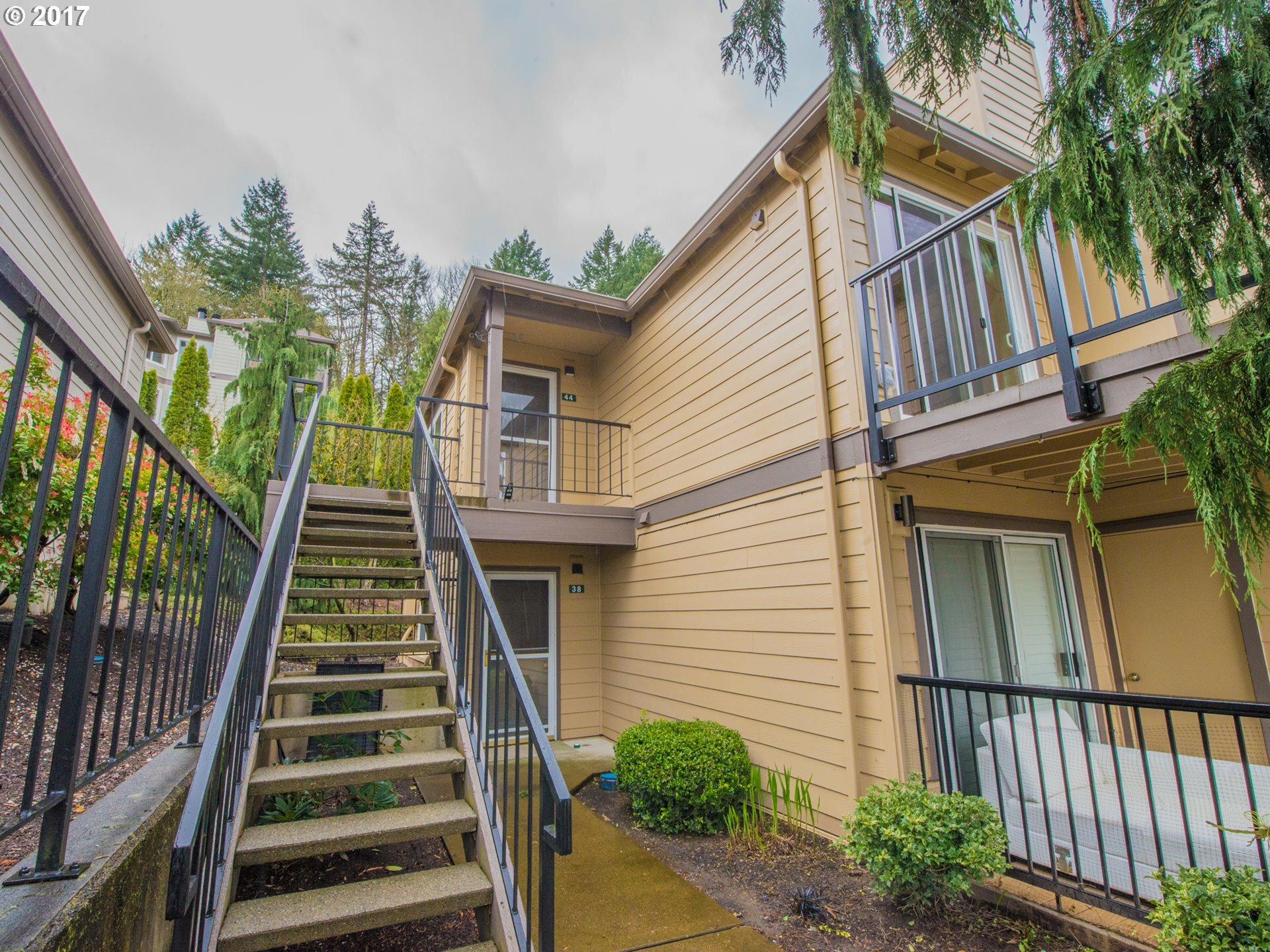 Property Photo: 20915 Fawn Ct 44 OR 97068