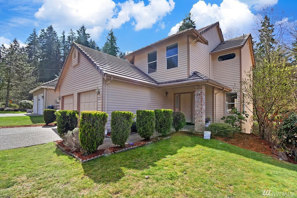 Property Photo:  2817 173rd Ct NE  WA 98052 