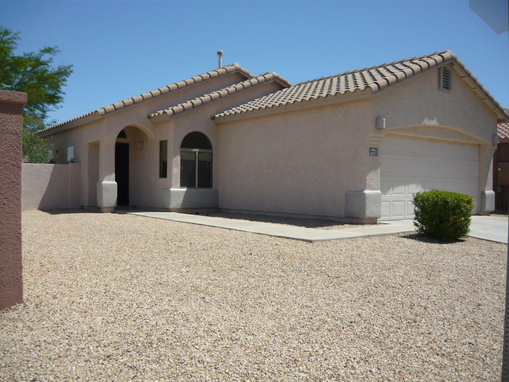 Property Photo:  6192 W Koch Place  AZ 85743 