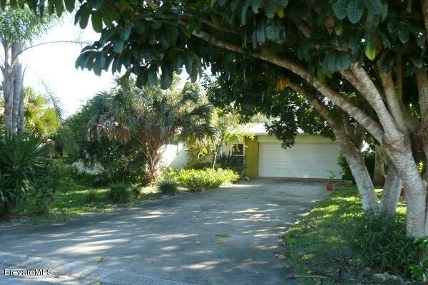 Property Photo:  442 Atlantis Drive  FL 32937 