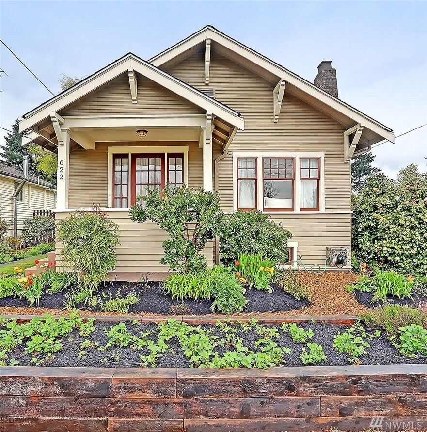 Property Photo: 622 NW 89th St WA 98117