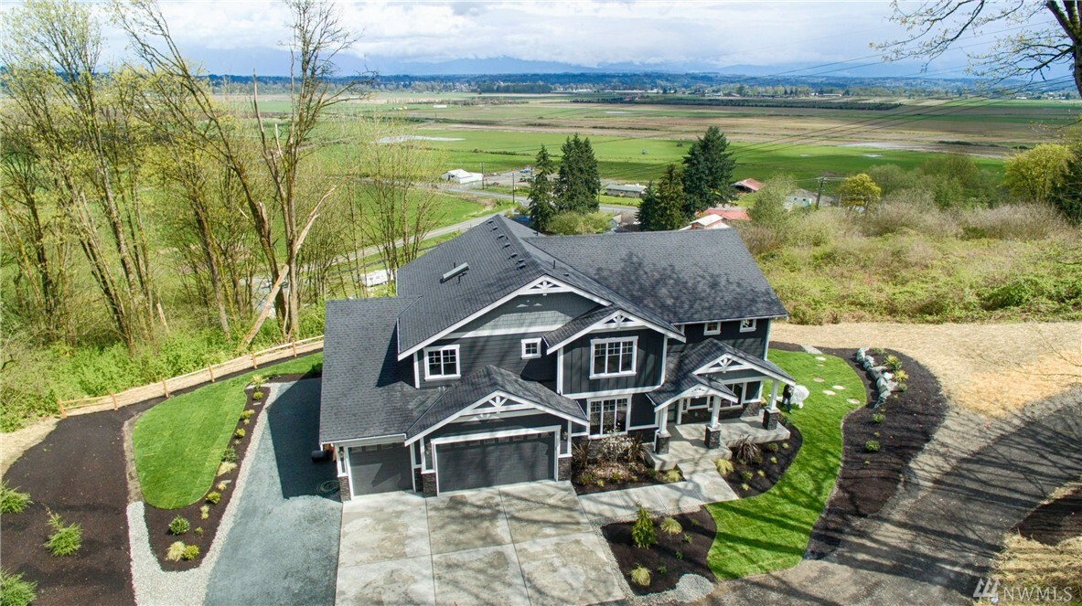 Property Photo:  11733 Seattle Hill Rd  WA 98296 