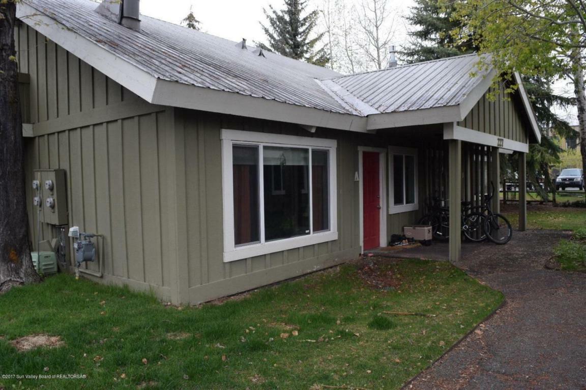 Property Photo:  227 Pinewood Lane A15  ID 83340 