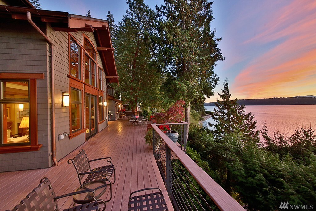 Property Photo:  4174 Beach Dr  WA 98249 