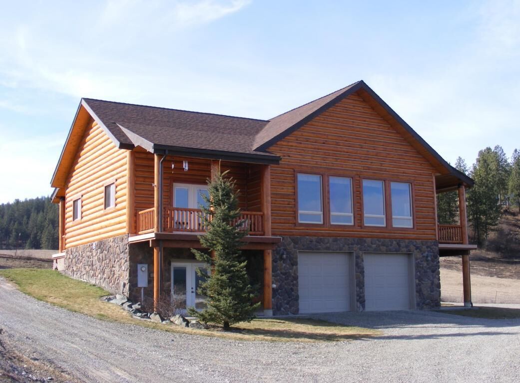 Property Photo:  2438 C Heine Rd  WA 99109 