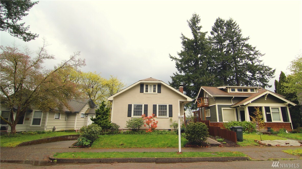 Property Photo:  2515 Columbia St SW  WA 98501 