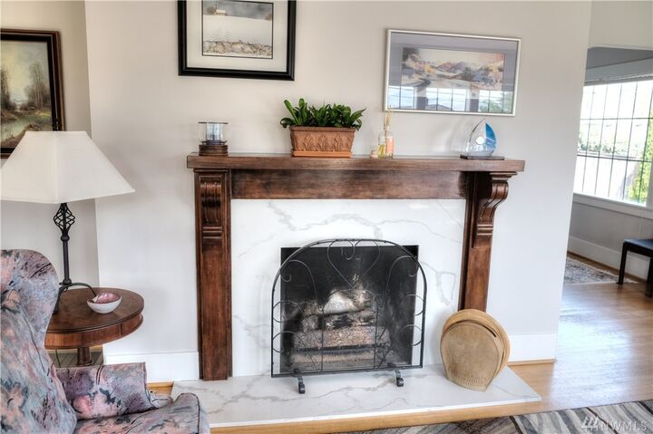 Property Photo:  5232 S Holly St  WA 98118 