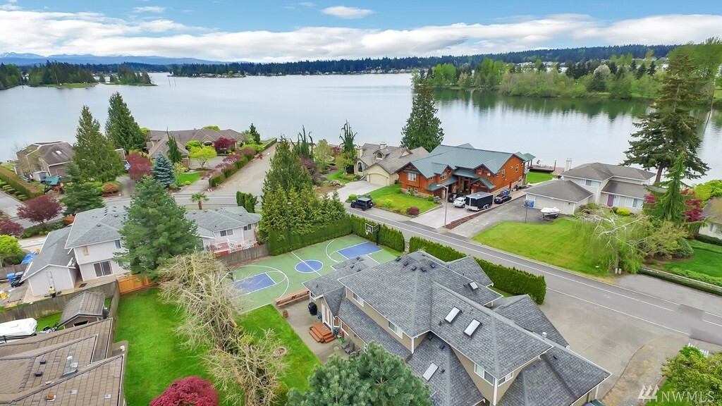 Property Photo: 3717 196th Av Ct E WA 98391