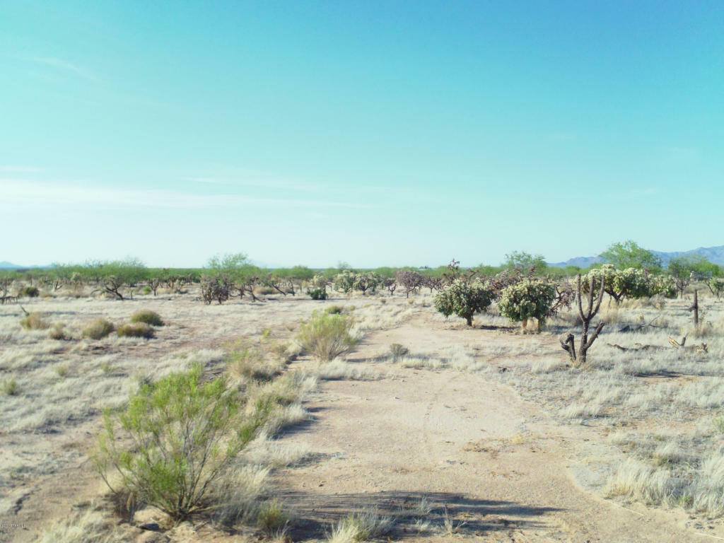 Property Photo:  8886 S Marstellar Road  AZ 85736 