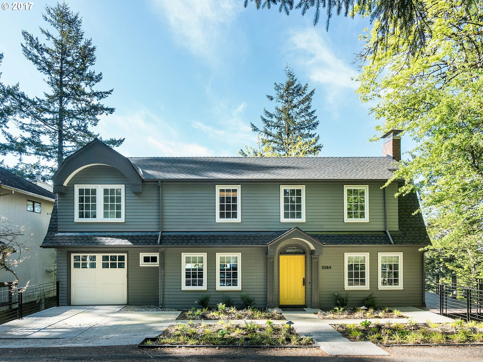 Property Photo:  3284 SW Fairmount Blvd  OR 97239 