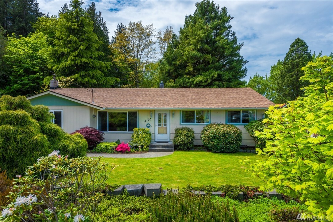 Property Photo:  4106 R Ave  WA 98221 