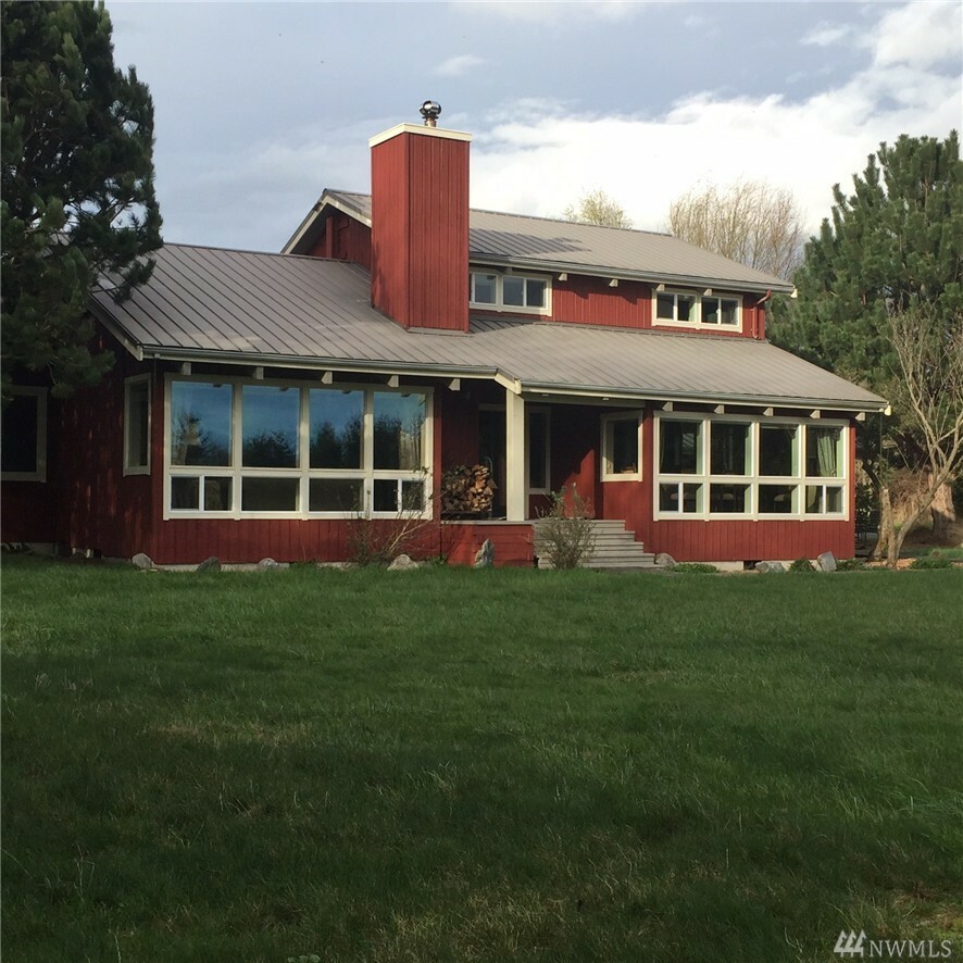 Property Photo: 354 Ocean View Dr WA 98250