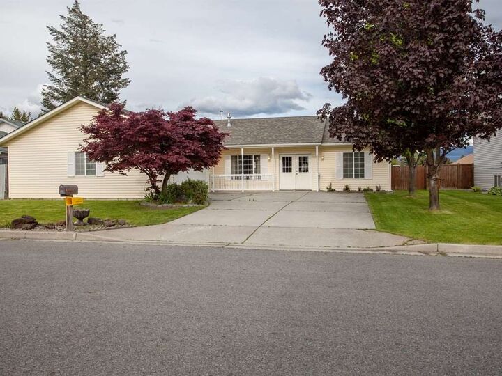 524 N Bell St  Greenacres WA 99016 photo