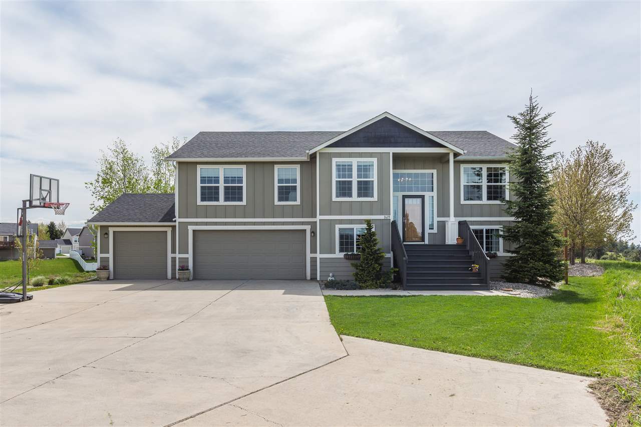 Property Photo: 1619 W Carolina Way WA 99208