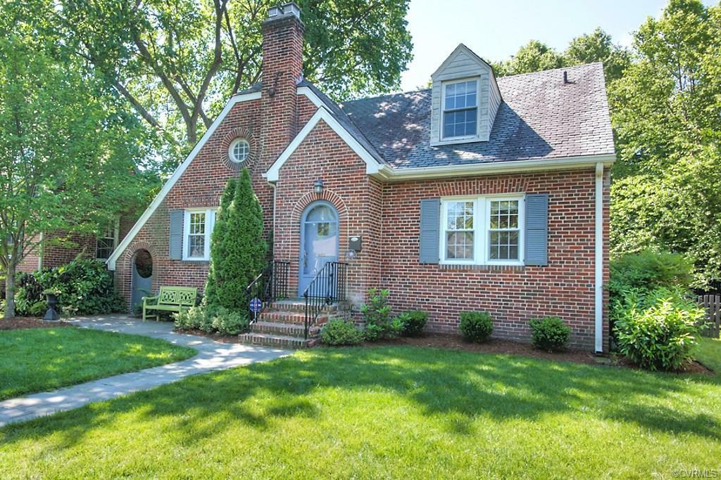 Property Photo:  1411 Greycourt Avenue  VA 23227 