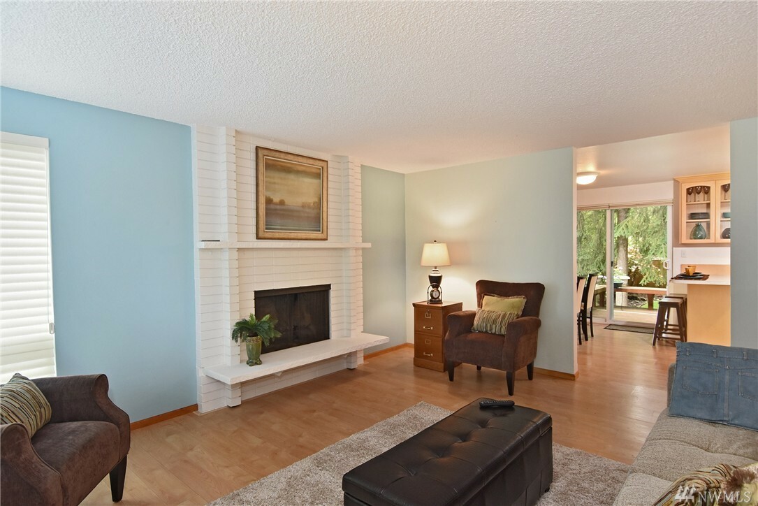 Property Photo:  6 Aires Place NW  WA 98027 