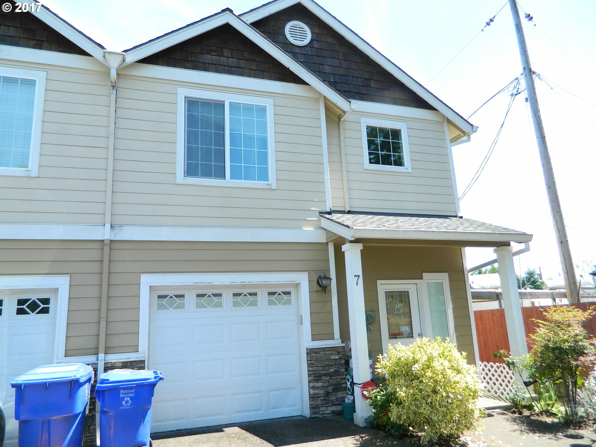 Property Photo:  7248 SE Henderson St 7  OR 97206 