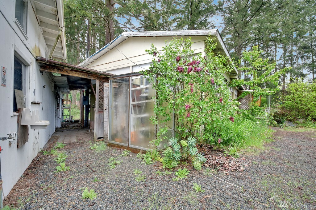 Property Photo:  25118 54th Ave E  WA 98338 