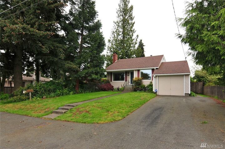 12249 Evanston Ave N  Seattle WA 98133 photo