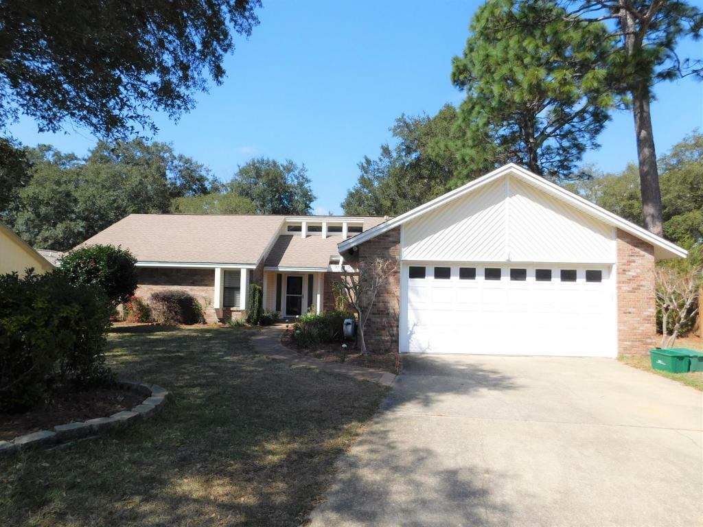 Property Photo:  1253 Whitewood Way  FL 32578 