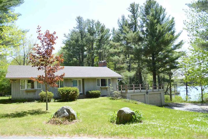 Property Photo: 407 Mountain Road NH 03452