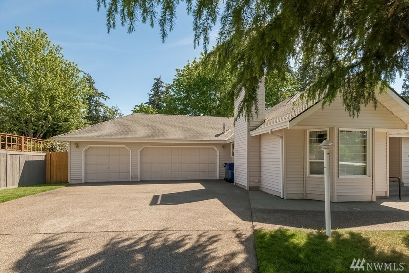 Property Photo:  10117 SE 188th St  WA 98055 