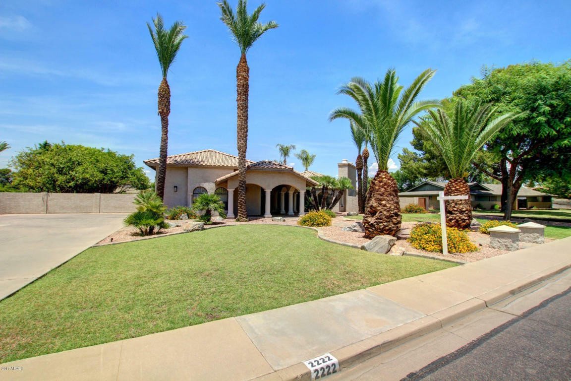 Property Photo:  2222 E Huber Street  AZ 85213 