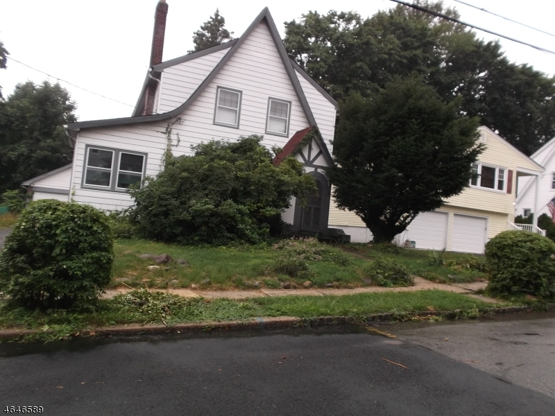 Property Photo:  20 Lincoln Ave  NJ 07052 