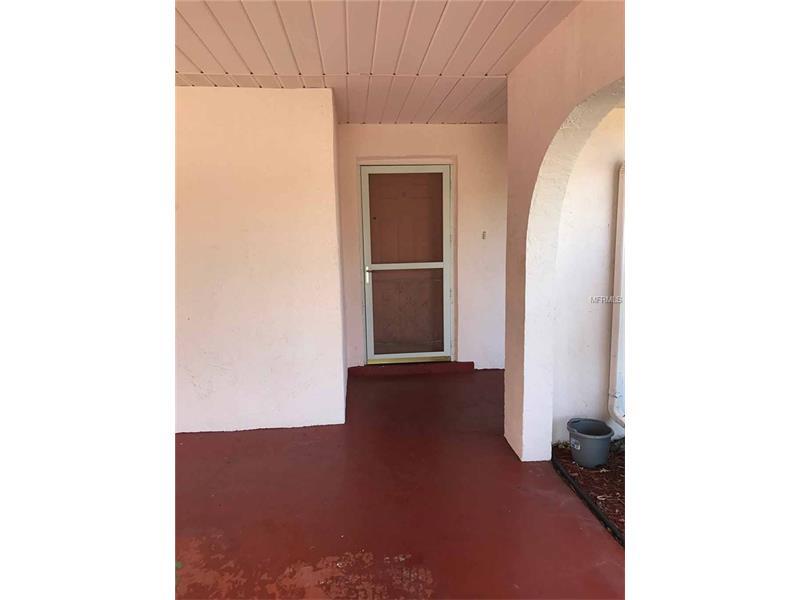 Property Photo: 315 Montgomery Avenue FL 34243