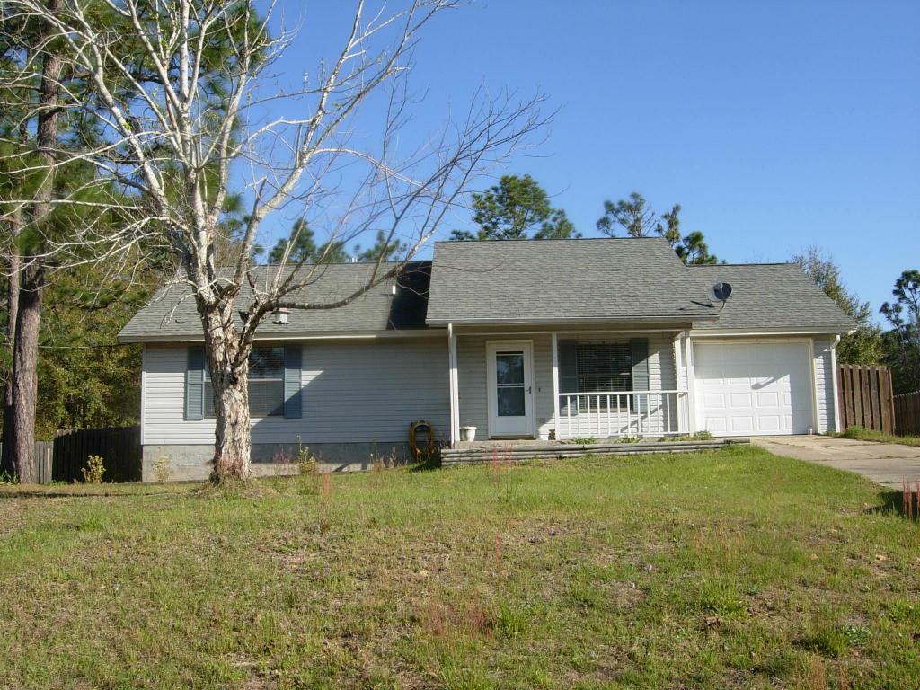 Property Photo:  221 W Pinoak Court  FL 32539 