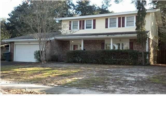 Property Photo:  520 NW Cheshire Avenue  FL 32547 