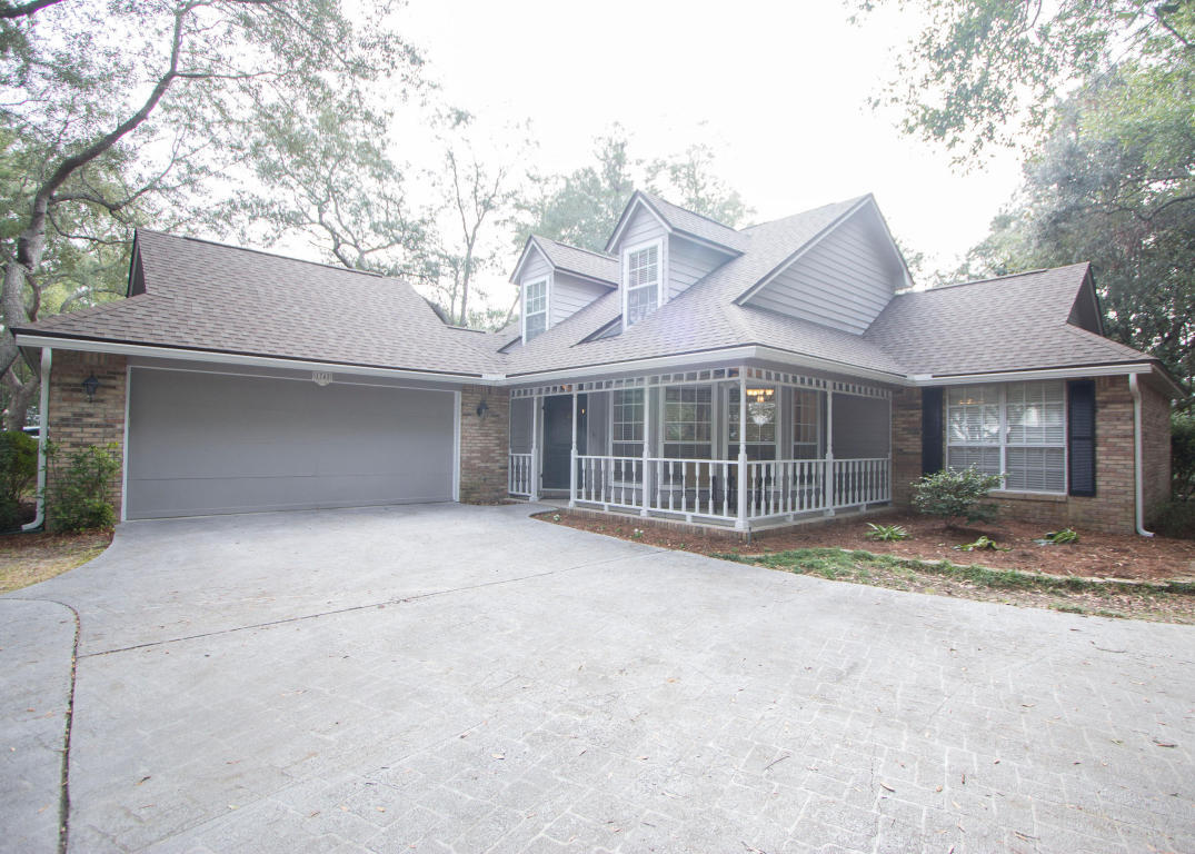 Property Photo: 1742 Bolton Village Lane FL 32578