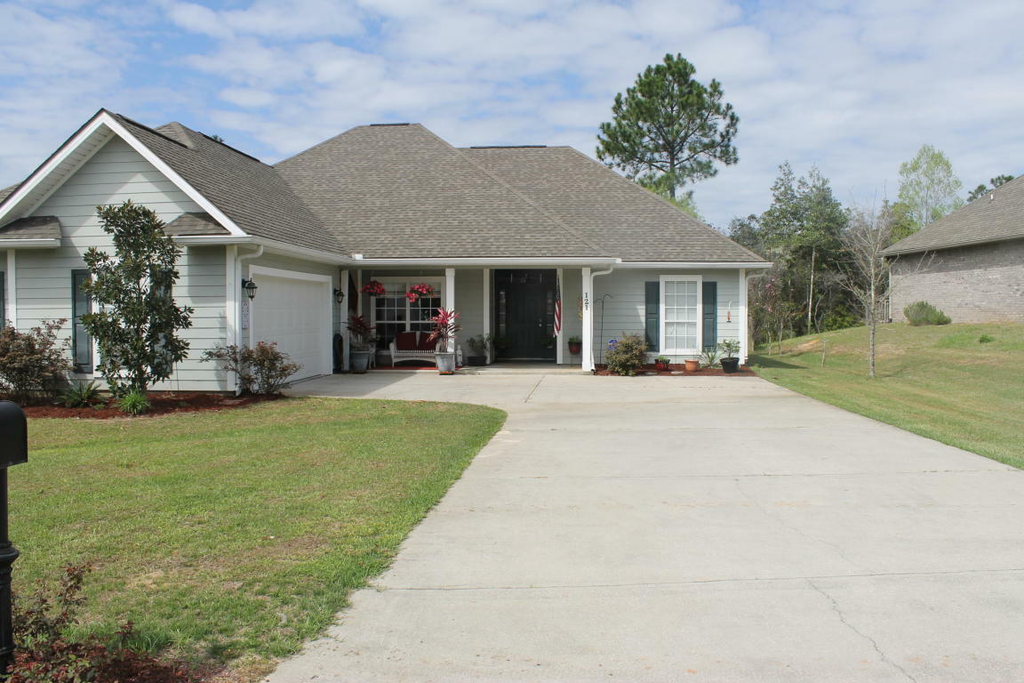 Property Photo:  121 Crab Apple Avenue  FL 32536 